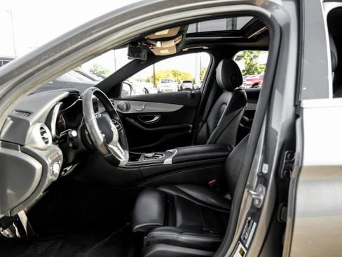 Used 2020 Mercedes-Benz C 300 Sedan w/ Premium Package image 4