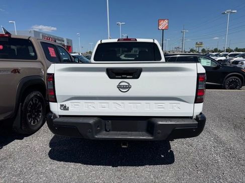 Used 2022 Nissan Frontier S w/ Technology Package RWD image 3