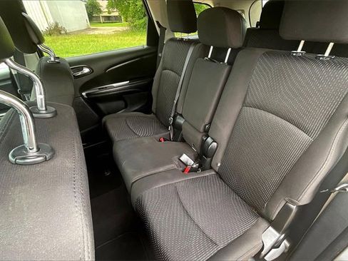 Used 2018 Dodge Journey SXT w/ Connectivity Group image 26