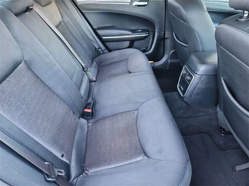 Used 2020 Chrysler 300 Touring w/ Sport Appearance Package image 27