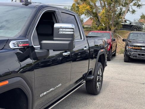 Used 2025 GMC Sierra 3500 Denali w/ Denali Reserve Package AWD/4WD image 9