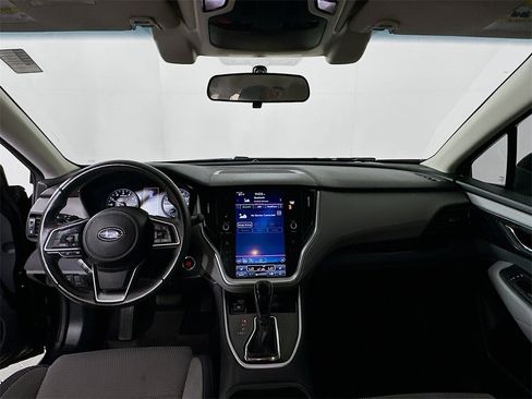 Used 2022 Subaru Outback Premium image 3