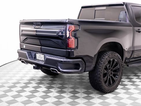 Used 2021 Chevrolet Silverado 1500 LT Trail Boss w/ Convenience Package II AWD/4WD image 36