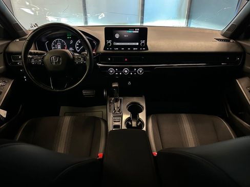 Used 2023 Honda Civic Sport image 9