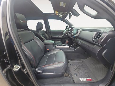 Used 2020 Toyota Tacoma TRD Pro image 15