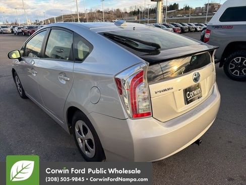 Used 2013 Toyota Prius Three image 6
