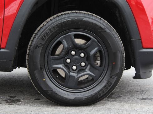 Used 2018 Jeep Compass Sport image 24