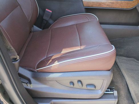 Used 2014 Chevrolet Silverado 1500 High Country w/ High Country Premium Package AWD/4WD image 27