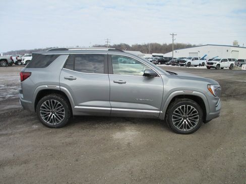 New 2026 GMC Terrain Denali image 3