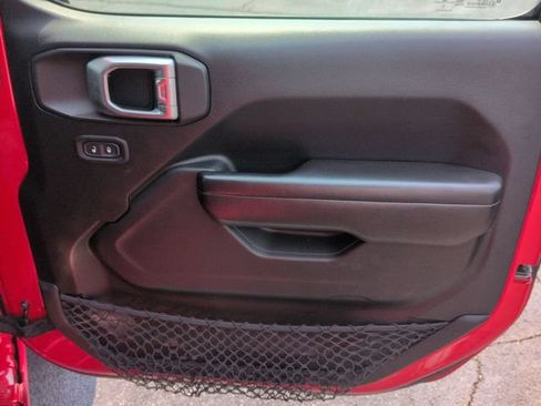 Used 2020 Jeep Wrangler Unlimited Sport AWD/4WD image 35