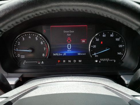 Used 2020 Ford Explorer XLT w/ Equipment Group 202A AWD/4WD image 21