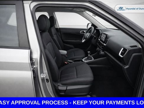 Used 2025 Hyundai Venue SEL FWD image 12