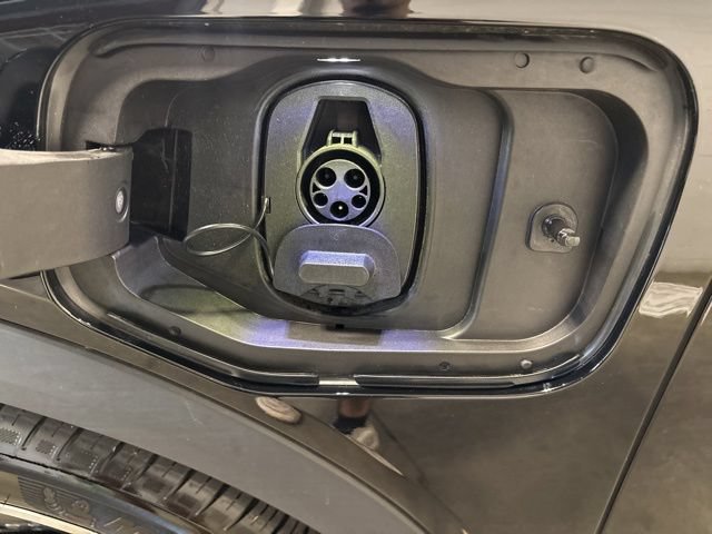 Used 2026 Chevrolet Equinox EV LT FWD image 32