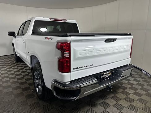 Used 2025 Chevrolet Silverado 1500 LT AWD/4WD image 3