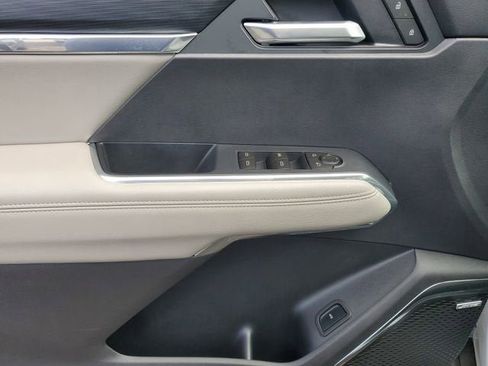 New 2026 GMC Acadia Elevation image 17