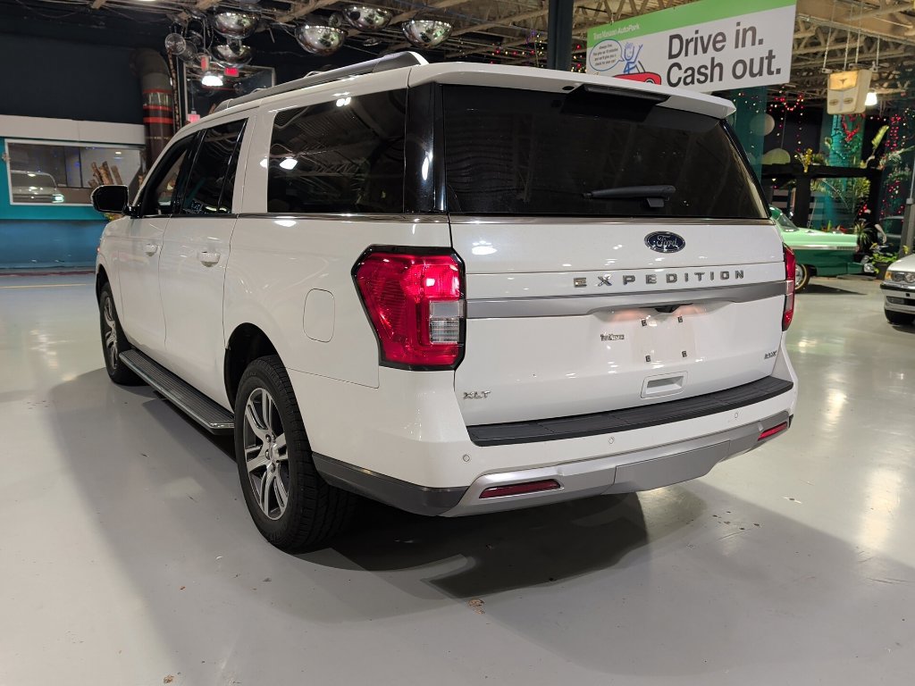 Used 2023 Ford Expedition Max XLT AWD/4WD image 12