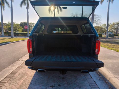 Used 2019 GMC Sierra 1500 Denali w/ Technology Package image 13