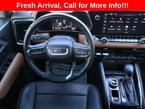 Certified 2023 GMC Canyon AT4 w/ AT4 Premium Package AWD/4WD image 12