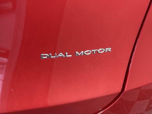 Used 2023 Tesla Model Y Long Range AWD/4WD image 4