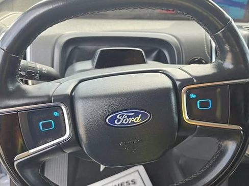 Used 2025 Ford Expedition Max Platinum AWD/4WD image 5