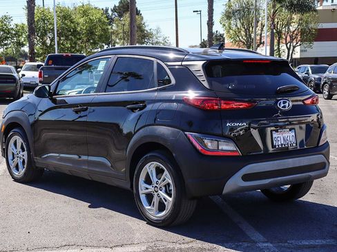 Used 2023 Hyundai Kona SEL w/ Winter Weather Package image 8