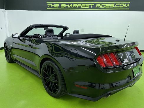 Used 2017 Ford Mustang GT Premium image 7