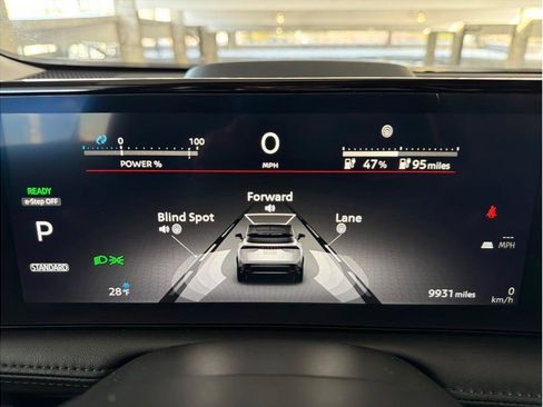 Used 2024 Nissan Ariya AWD image 16