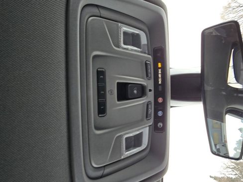 Used 2022 Chevrolet Silverado 1500 LT Trail Boss w/ LT Trail Boss Premium Package image 26