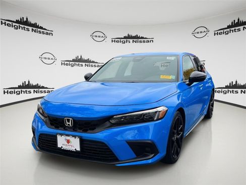 Used 2022 Honda Civic Sport image 1