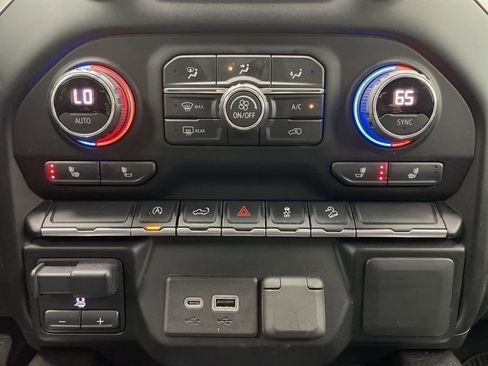 Used 2020 Chevrolet Silverado 1500 LT Trail Boss image 35