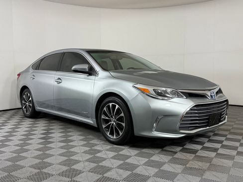 Used 2016 Toyota Avalon XLE Premium image 6