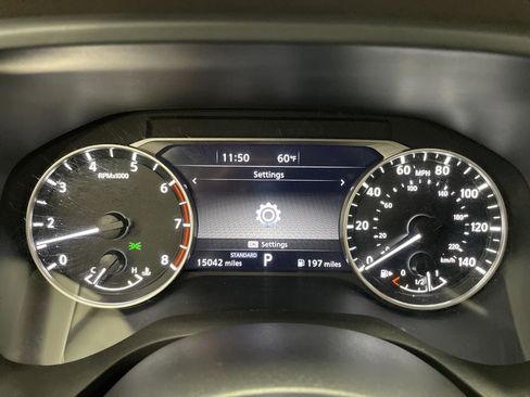 Used 2023 Nissan Rogue SV w/ SV Premium B Package image 17