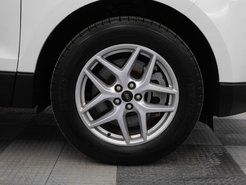 Used 2024 Ford Edge SEL w/ Convenience Package image 14