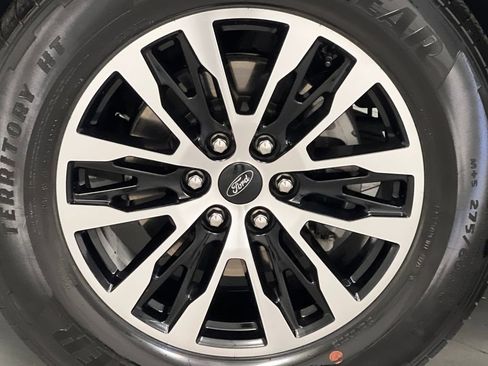 Used 2025 Ford Expedition Platinum AWD/4WD image 77