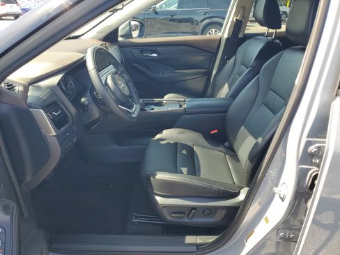 Certified 2023 Nissan Rogue SL w/ SL Premium Package image 13