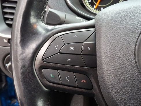 Used 2020 Jeep Cherokee Trailhawk w/ Comfort/Convenience Group image 21