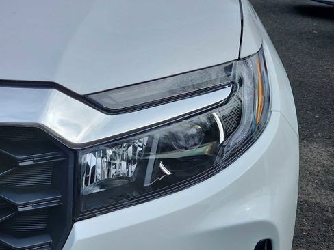 Certified 2023 Honda Passport EX-L image 9