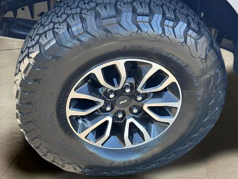 Used 2013 Ford F150 Raptor w/ Luxury Equipment Group image 6