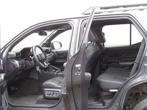 Certified 2025 Toyota 4Runner TRD Off-Road Premium w/ Tow Technology Package image 13