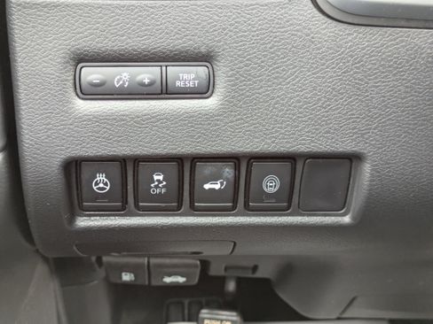 Used 2022 Nissan Murano SL w/ SL Moonroof Package image 24