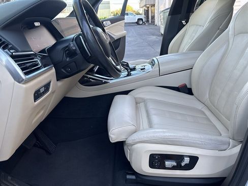 Used 2021 BMW X7 xDrive40i w/ Premium Package AWD/4WD image 24