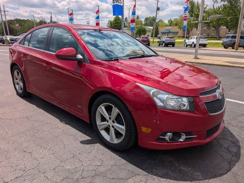 Used 2014 Chevrolet Cruze LT w/ Sun, Sound and Sport Package FWD image 7