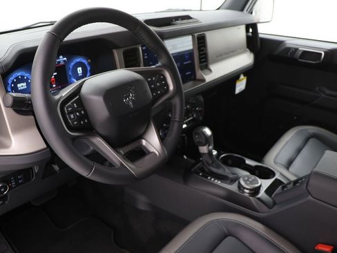 New 2025 Ford Bronco Outer Banks image 11