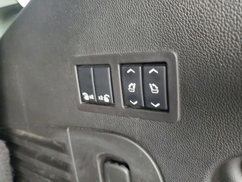 Used 2016 Cadillac Escalade Luxury image 36