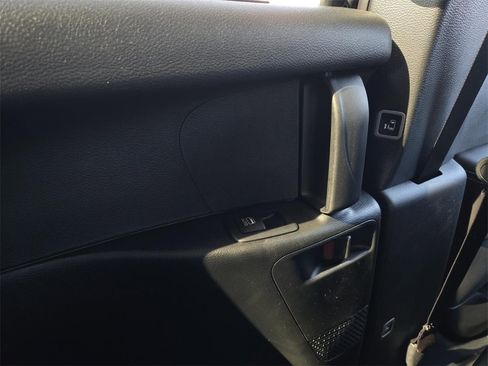 New 2026 Chrysler Pacifica Select image 13