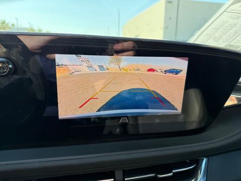 Certified 2025 Buick Envista Preferred image 26