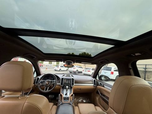Used 2016 Porsche Cayenne GTS w/ Premium Package Plus AWD/4WD image 34