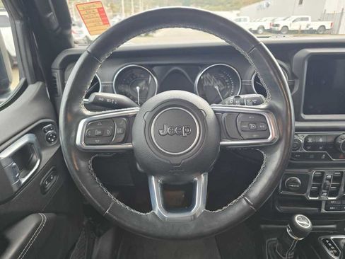 Used 2023 Jeep Wrangler Sahara w/ Cold Weather Group image 11