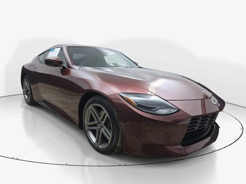Used 2025 Nissan Z Sport w/ Floor Mat Package RWD image 2