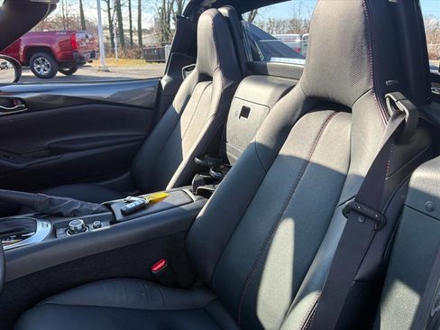 Used 2019 MAZDA MX-5 Miata RF Grand Touring w/ Appearance Package image 22